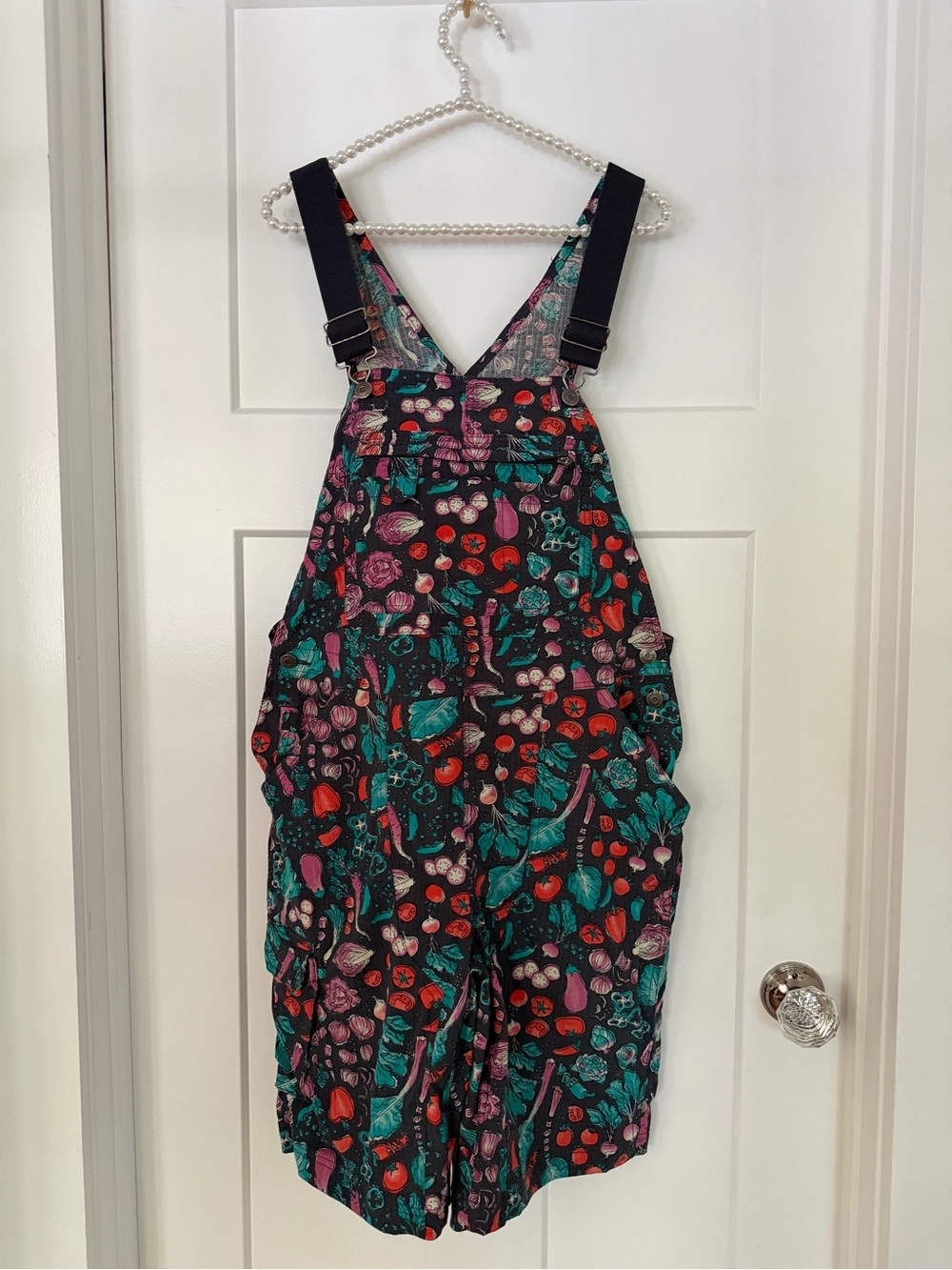 Duluth Trading Co Black Short Overalls 🩳 with Teal, Red & Pink Vegetable Print
